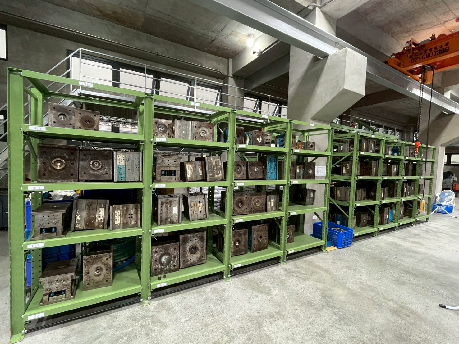 模具擺放區照片 2