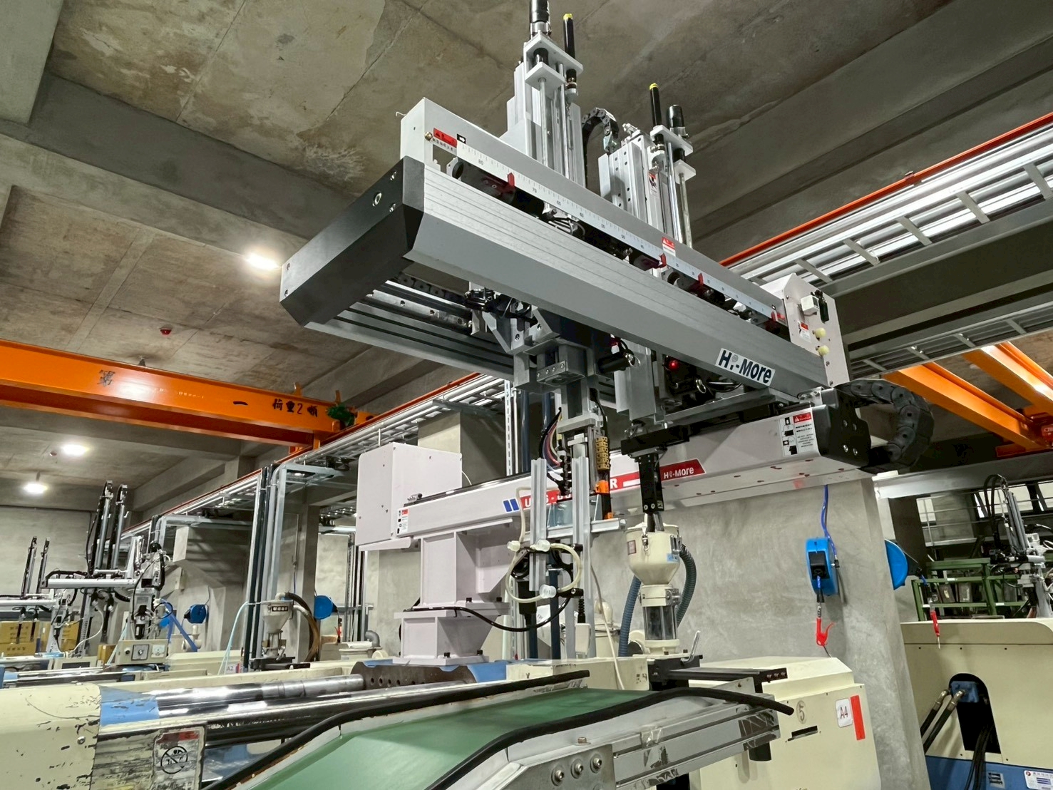 機械手臂照片 2